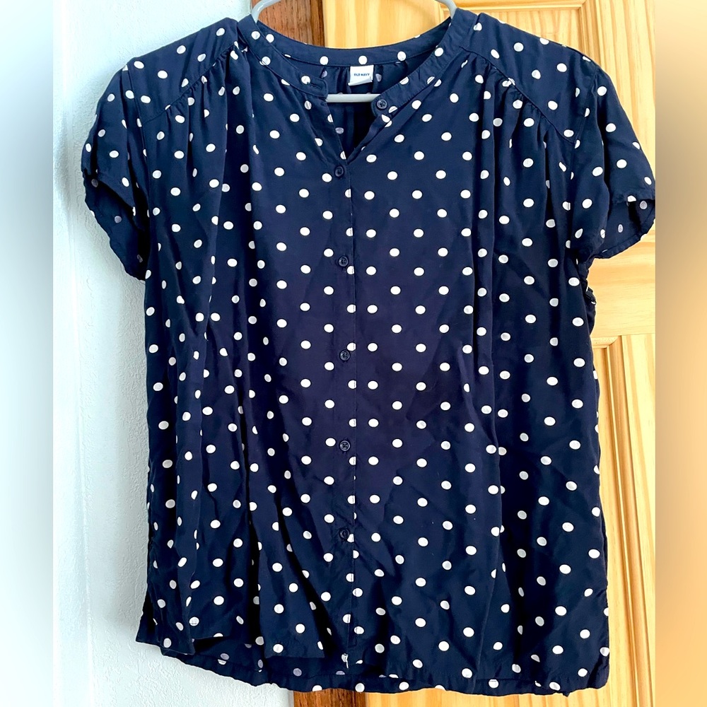 Old navy, navy blue polka dot size S blouse